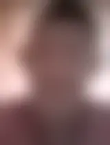 Chatter avec andramelial28462 et des hommes célibataires vers Lens