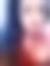 Chatter avec nadlou_30 et des femmes célibataires vers Tourriers