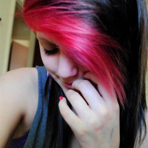 Chatter avec mary3_19 et des femmes célibataires vers Bourges