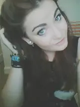 Chatter avec elodiiee_25 et des femmes célibataires vers Moulins