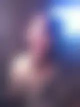 Chatter avec javiah31882 et des hommes célibataires vers Bourges