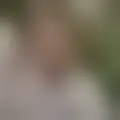 Chat with  naelis25011