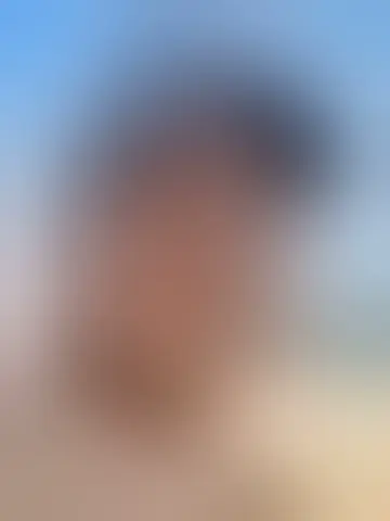 Chatter avec normaniootipoje et des hommes célibataires vers Paris 08 Élysée