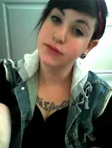 Chatter avec tasia97_24 et des femmes célibataires vers Mérignac