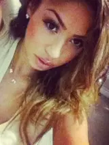 Chatter avec ysabel25_25 et des femmes célibataires vers Angoulême